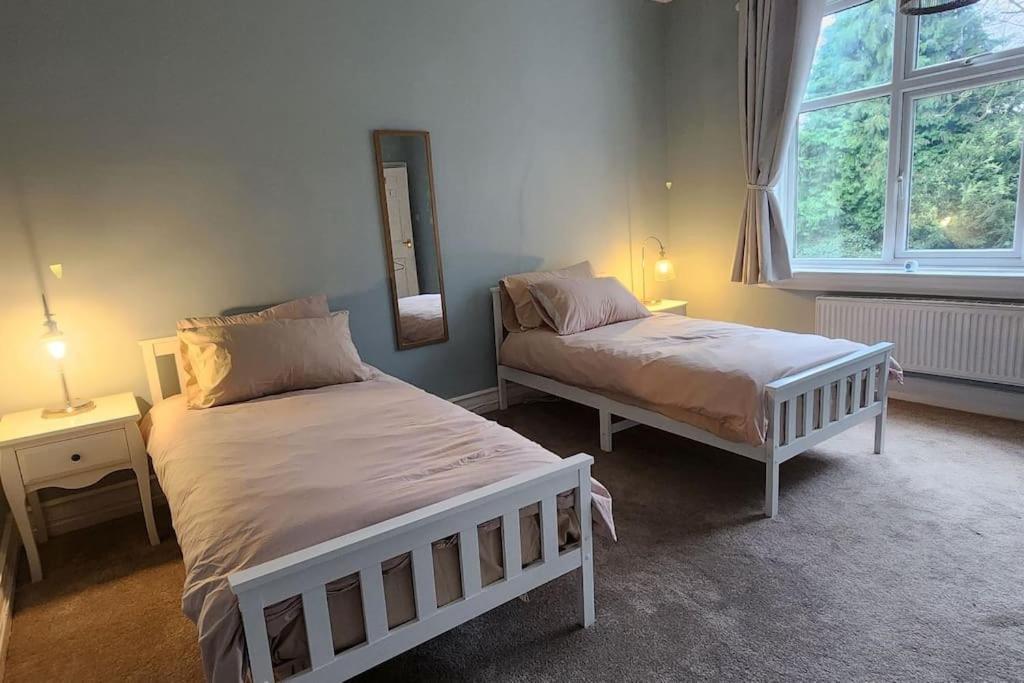 Spacious Guest Flat Near Roundhay Park Leeds  Exterior photo