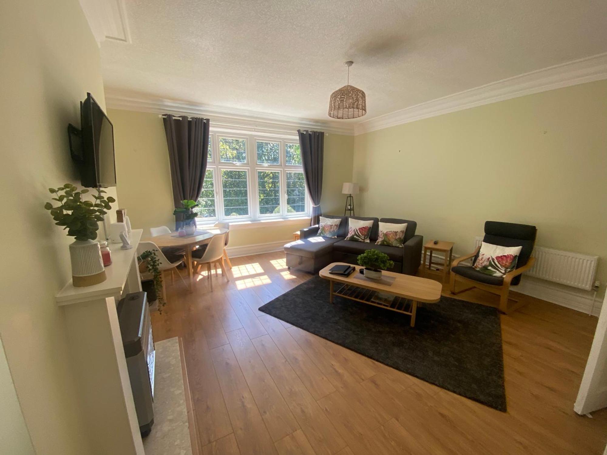 Spacious Guest Flat Near Roundhay Park Leeds  Exterior photo